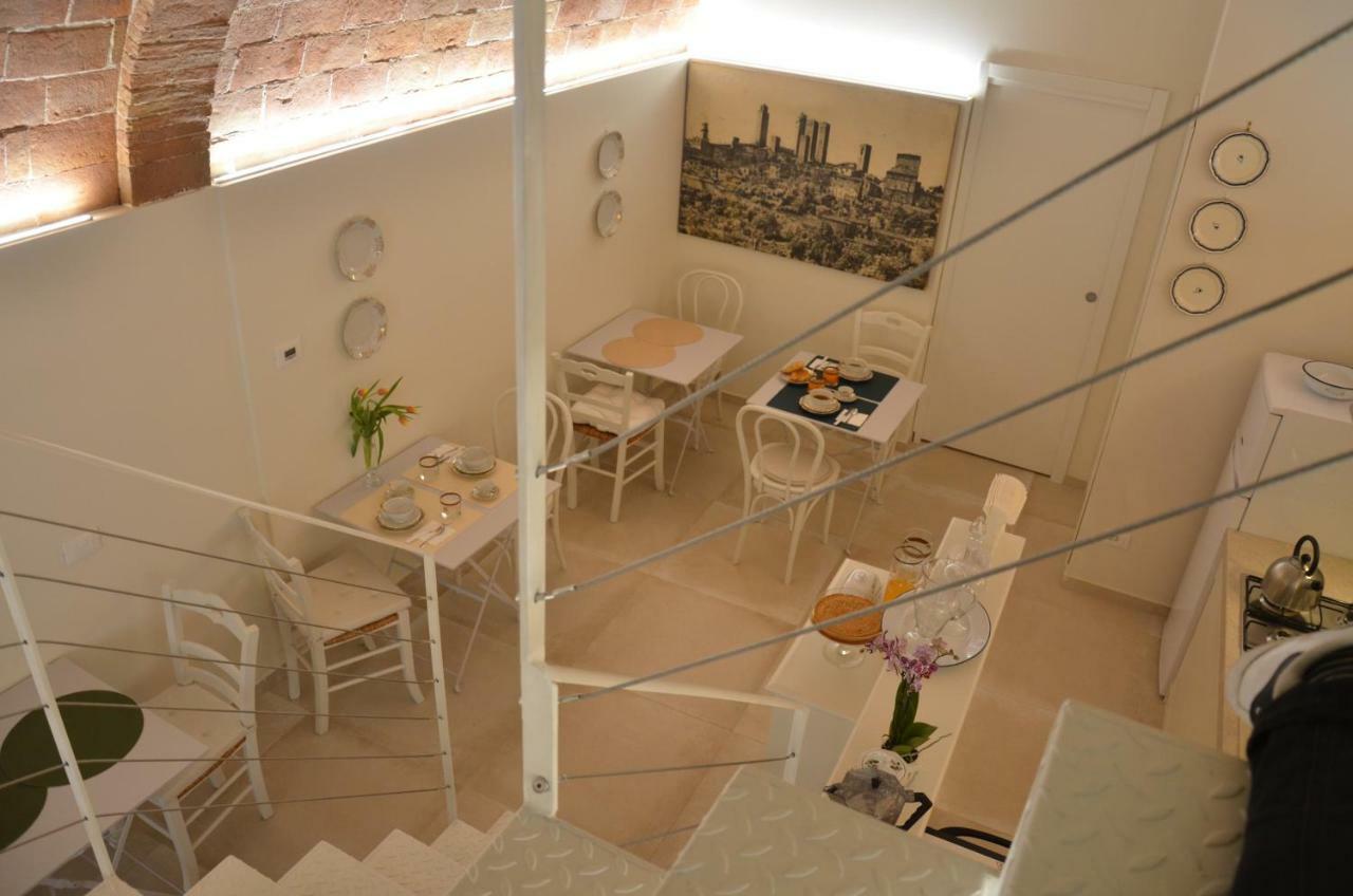 Il Nido Di Anna Hotel ซานจีมิญญาโน ภายนอก รูปภาพ