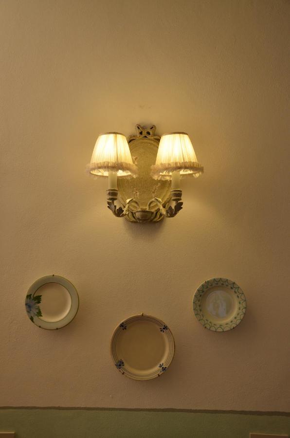 Il Nido Di Anna Hotel ซานจีมิญญาโน ภายนอก รูปภาพ